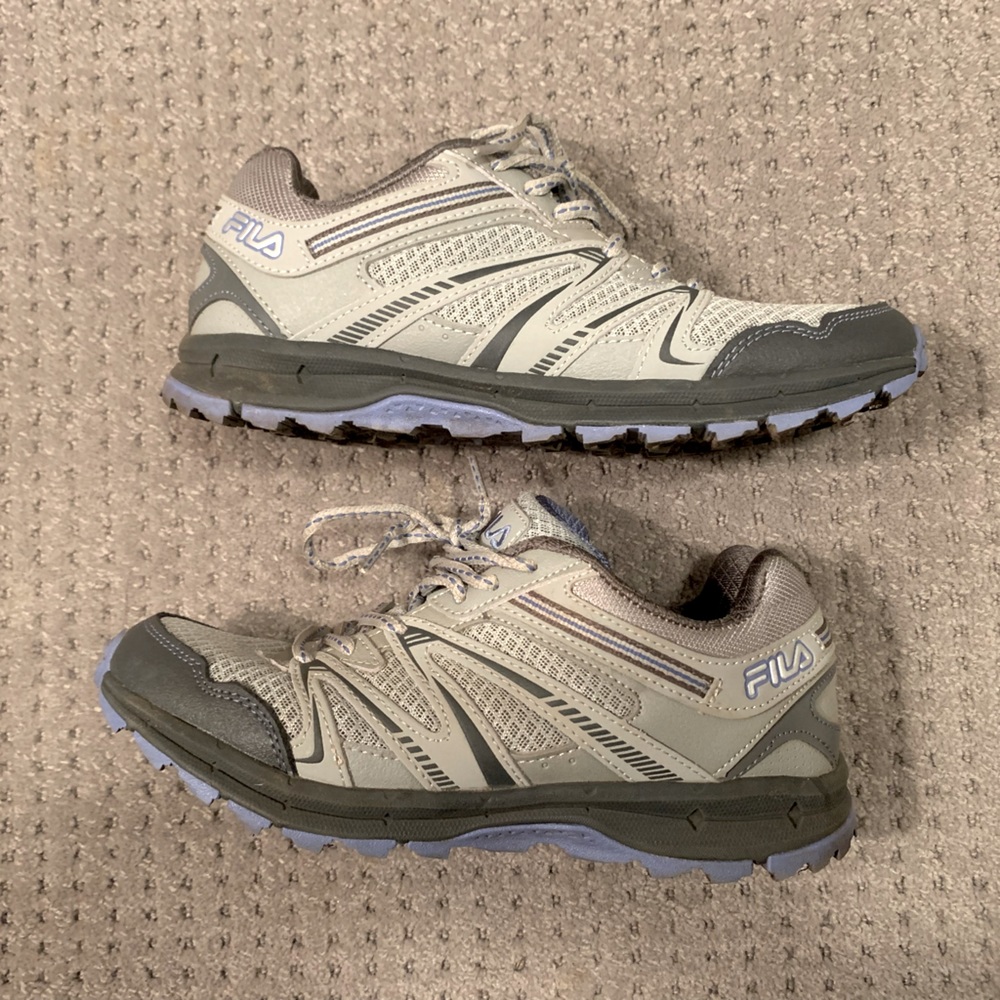 ✨❤️❤️‍🔥 FILA Women's Running Shoe Size: 9 Durable Athlete Support ✨❤️❤️‍🔥